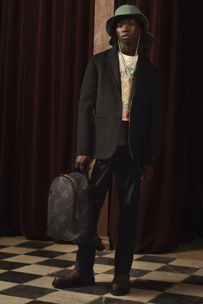 Look 26